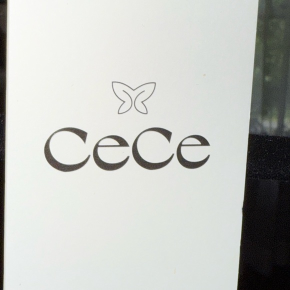 ☀️SUMMER CLEARANCE SALE☀️ Cece White Lace Blouse - Picture 7 of 7